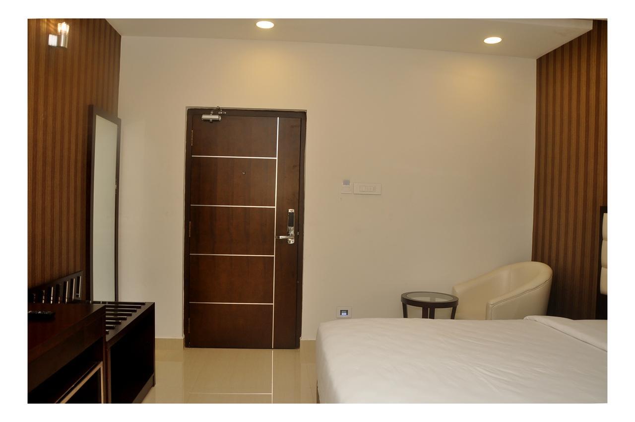 Hotel The Kings Park Residency Chennai Exterior foto